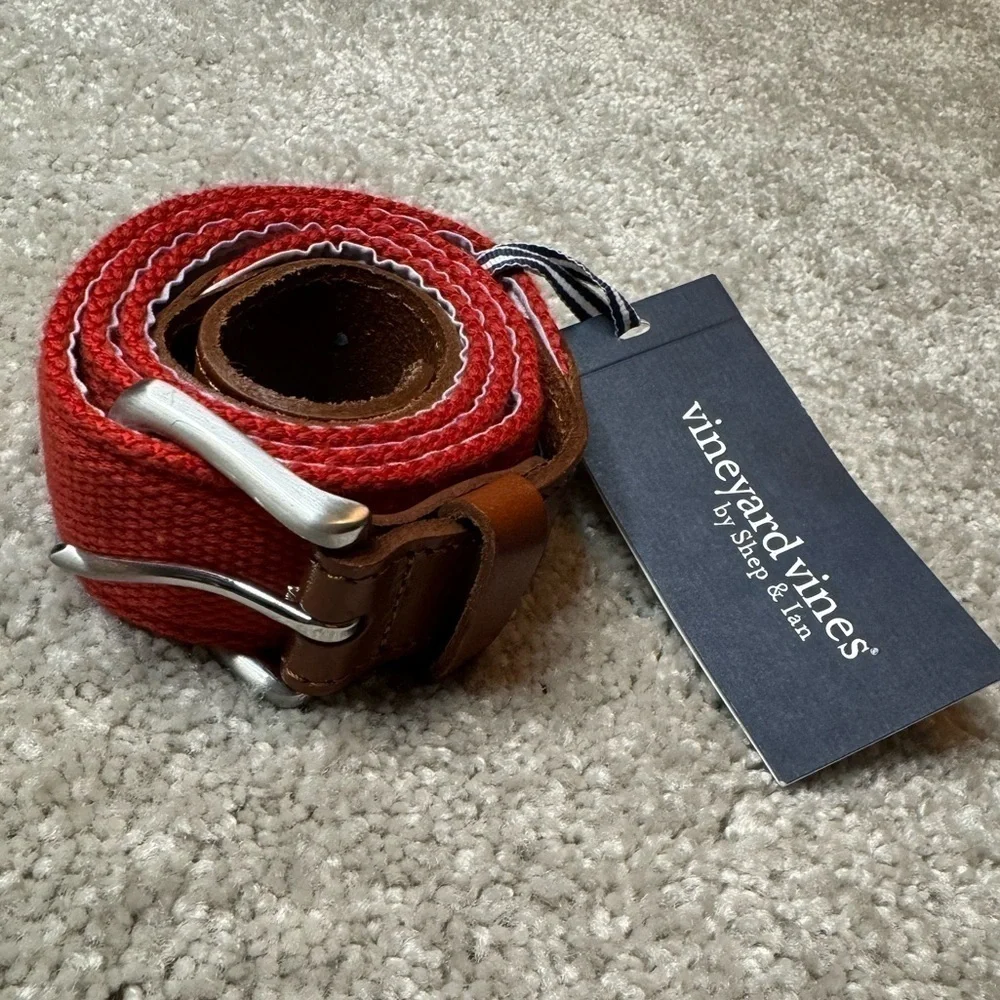 NWT Vineyard Vines Men's Red Canvas Club Belt Red Nautical $68 Sz 32 or 36 or 38